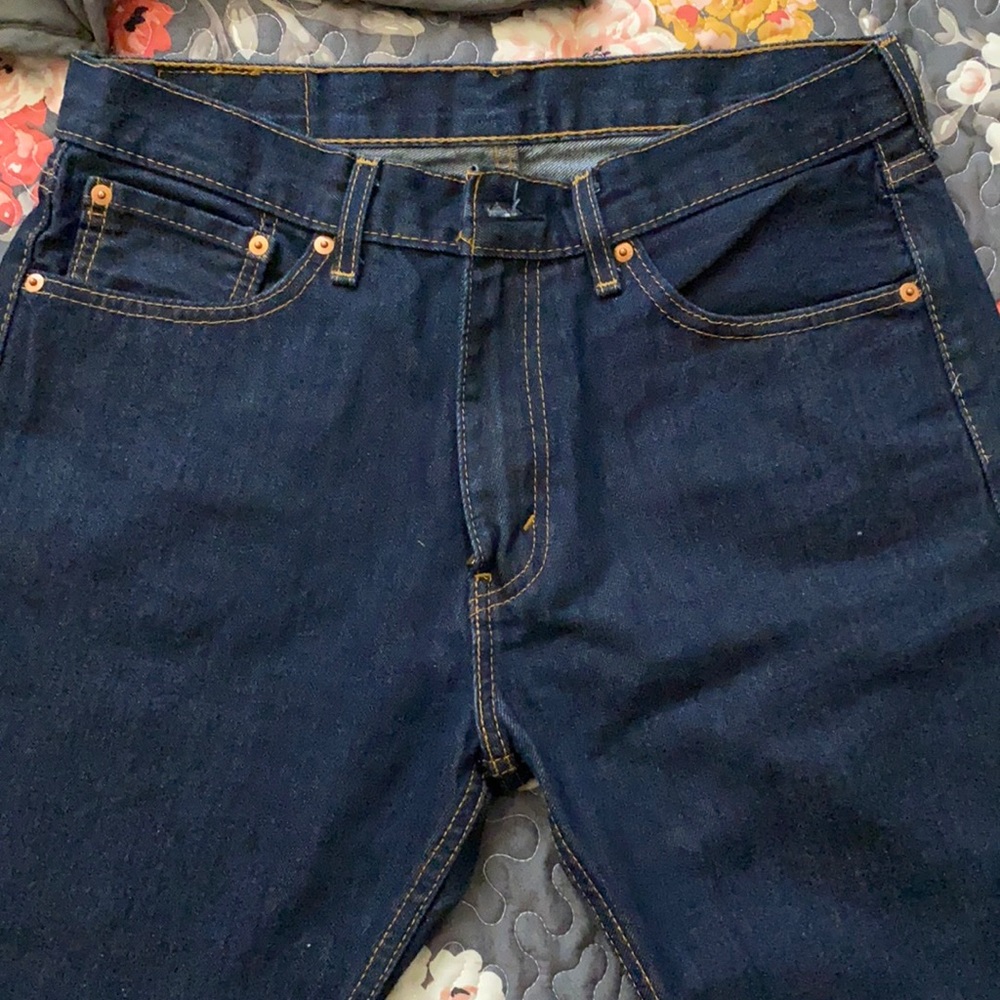 Levi’s pants, W 33, L 30, dark blue pants. New
